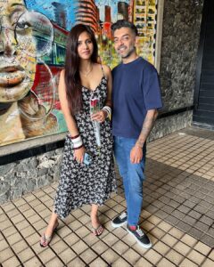 Dalljiet Kaur Instagram - Emotional day today. It feels amazing to have a family. Amazing to feel complete. Life comes a full circle and I know someone up there is watching your journey…. Someone up there who wants you to feel the blessing !
#touchwood #blessed #gratitude #take2  #dalniktake2 🧿