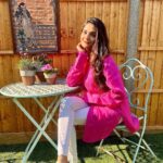 Debattama Saha Instagram - 𝙄𝙩𝙩𝙮, 𝙗𝙞𝙩𝙩𝙮, 𝙥𝙧𝙚𝙩𝙩𝙮 𝙞𝙣 𝙥𝙞𝙣𝙠 ; 𝙟𝙪𝙨𝙩 𝙡𝙞𝙠𝙚 𝘽𝙖𝙧𝙗𝙞𝙚… 💖✨👱🏻‍♀️💃🏼 💗💄🎀🦩🩷 . . . . #sunshine #sunset