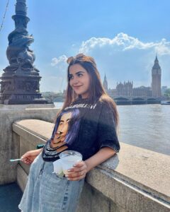 Debattama Saha Instagram - Hufff! I tried. I tried to write up an entire article on a secret between me and pigeons… It makes me wonder big time about all the “whys” , “hows” and “where’s”, but no. Let it be. Some things are best hidden… 📝🕊️
.
.
.
.
#instamood #instagram