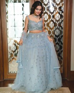 Debattama Saha Instagram - I feel my Disney Addiction with my Hardwork ✨️ 🪄 💫 💎 🤍 🩵 👸🏻
.
👗- @neerusindia 
📸 - @anirbandas1622 @amit_dey_photography 
.
.
.
.
.
#disney #princess #cindrella #indian #ethnicwear #traditional #wedding #instagood #instafashion #instalike #instagramers #instagram