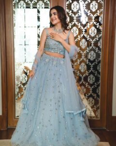 Debattama Saha Instagram - I feel my Disney Addiction with my Hardwork ✨️ 🪄 💫 💎 🤍 🩵 👸🏻
.
👗- @neerusindia 
📸 - @anirbandas1622 @amit_dey_photography 
.
.
.
.
.
#disney #princess #cindrella #indian #ethnicwear #traditional #wedding #instagood #instafashion #instalike #instagramers #instagram