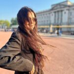 Debattama Saha Instagram - Well… Trouble never looked so fine ❤️‍🔥 . . . . . . . . . #hotmess #sunkissed #instamood #instagram Buckingham Palace