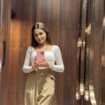Debattama Saha Instagram - “This is Real, This is Me” 🫀🕴🏻⭐️ . . . . . . . . #instagram #mirrorselfie #goodvibes #ranjhana #believe #faith #debattamasaha