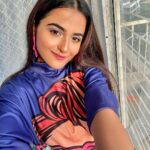 Debattama Saha Instagram - Come a little closer and let the magic unfold 🪄 ✨ 💖 . . . . . . . #zoom #closeup #instagram #sunset #instagood #instadaily #debattamasaha