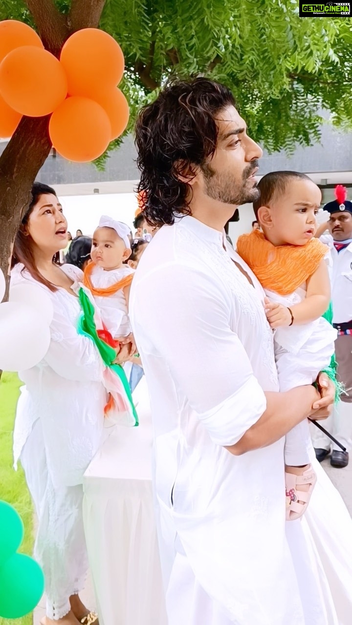 Debina Bonnerjee Instagram - Don’t teach them… be what you want them to be 🙏🏻✨🇮🇳 . #happyindependenceday #india #proudindian #jaihind