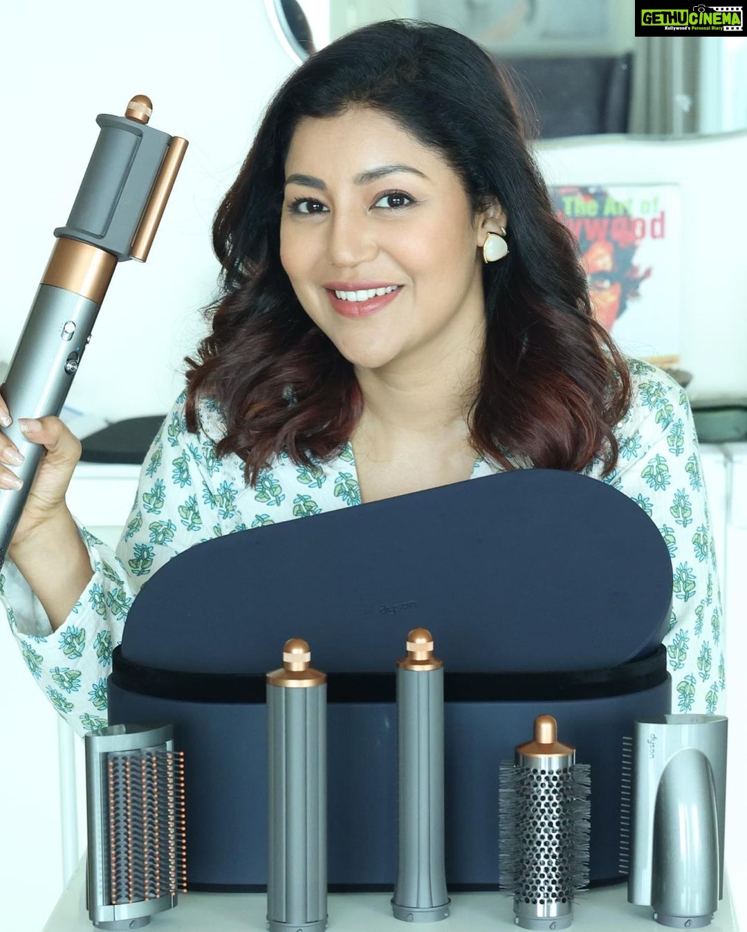 Debina Bonnerjee Instagram - A blessing for my short hair✨ Super easy and quick to use when you don’t have time for the salon ( mom problems ) Introducing the Dyson Airwrap- your salon at home 👌🏻 @dyson_india #DysonIndia #DysonHair #DysonAirwrap #Gifted