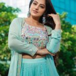 Deepika Singh Instagram – 🦋👩‍🔧
.
.
#photography @artographybysagar 
#bluedress #mirrorwork #deepikasingh