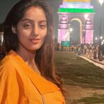 Deepika Singh Instagram - We are one-- irrespective of our religion, gender, or caste. Happy Independence Day , Jai Hind 🇮🇳🇮🇳🇮🇳❤️🙏🏻 इंडिया गेट - India Gate, Delhi