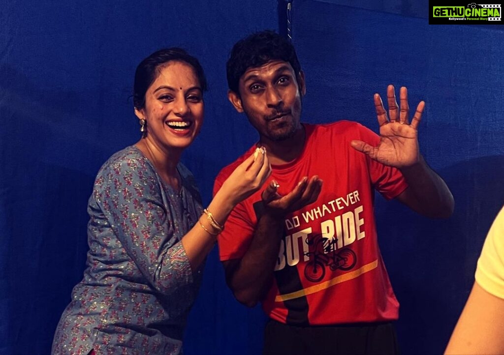 Deepika Singh Instagram - Today we celebrated our ODISSI Teacher Sanatan Sir’s birthday at @svam.space . Thank you so much sir for making me taught this beautiful traditional classical dance. It changed me for good. #forevergrateful #odissi #classicaldance #deepikasingh