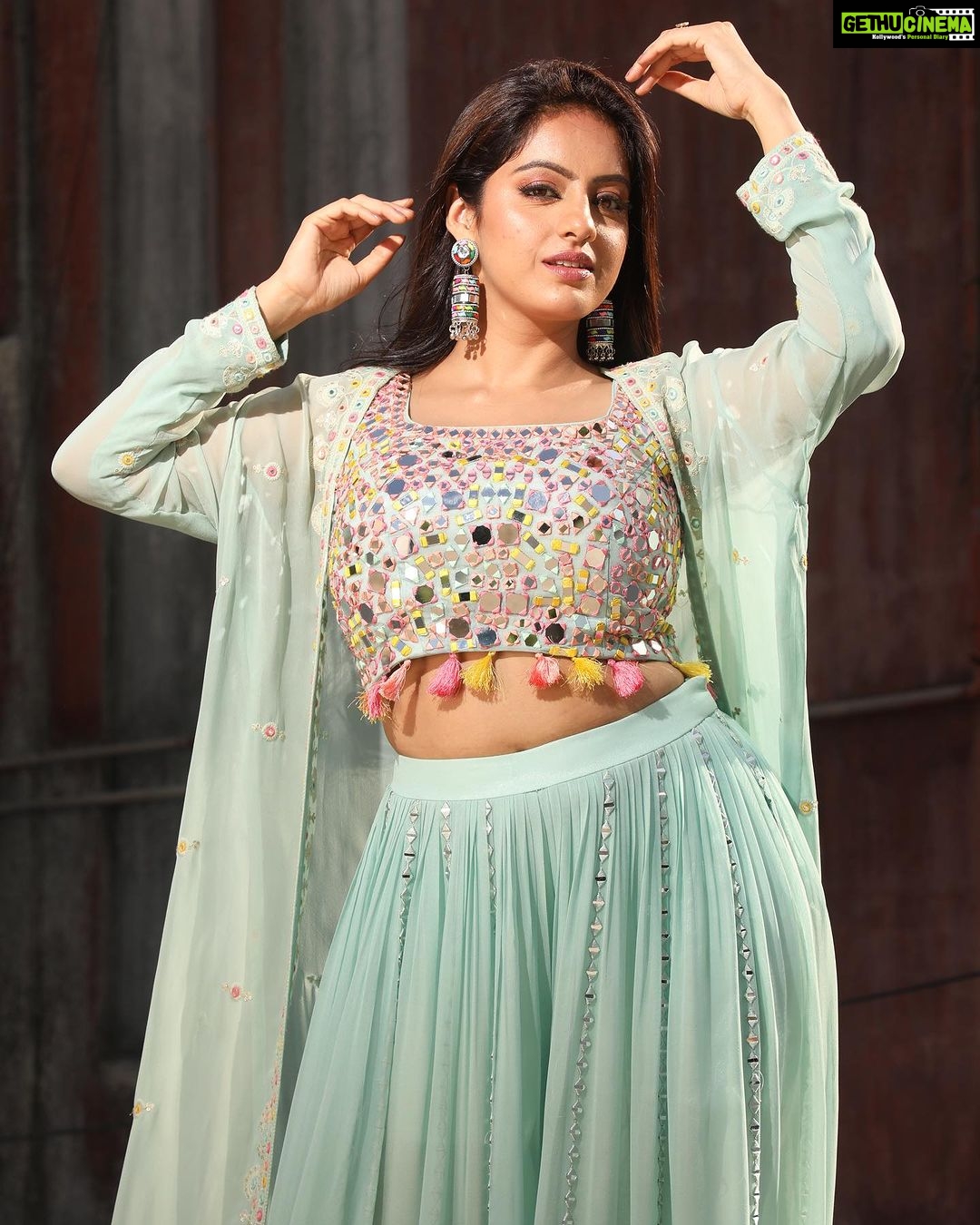 Deepika Singh Instagram - Confident and blue-tiful 💁🏻♀️ . . #photography @artographybysagar #makeup @makeupbynayan #hairstylist @kamaljeet_kaur_79 Outfit @radhikaaroralabel Styled by @stylingbyvictor @sohail__mughal___ Assisted by @styleby_antara Jewellery @anthajewels PR: @soapboxprelations #managedby @lacelebrite05 #bluedress #indianoutfit #deepikasingh