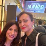 Dipannita Sharma Instagram - At the screening of #Bawaal last evening . A gem not to be missed with some stunning performances … Streaming/releasing 21st July on #amazonprimevideo worldwide ♥️ Thank you @manishmenghaniofficial @parulmenghaniofficial for a lovely evening ! @smritikiran @aratikadav so glad we could be the ‘riotous’ front benchers together… 😁 @ronnie.lahiri we better catch up soon … #varundhawan so good to see you in person after ages & such a delightful performance. #atthemovies #screenings #inblack