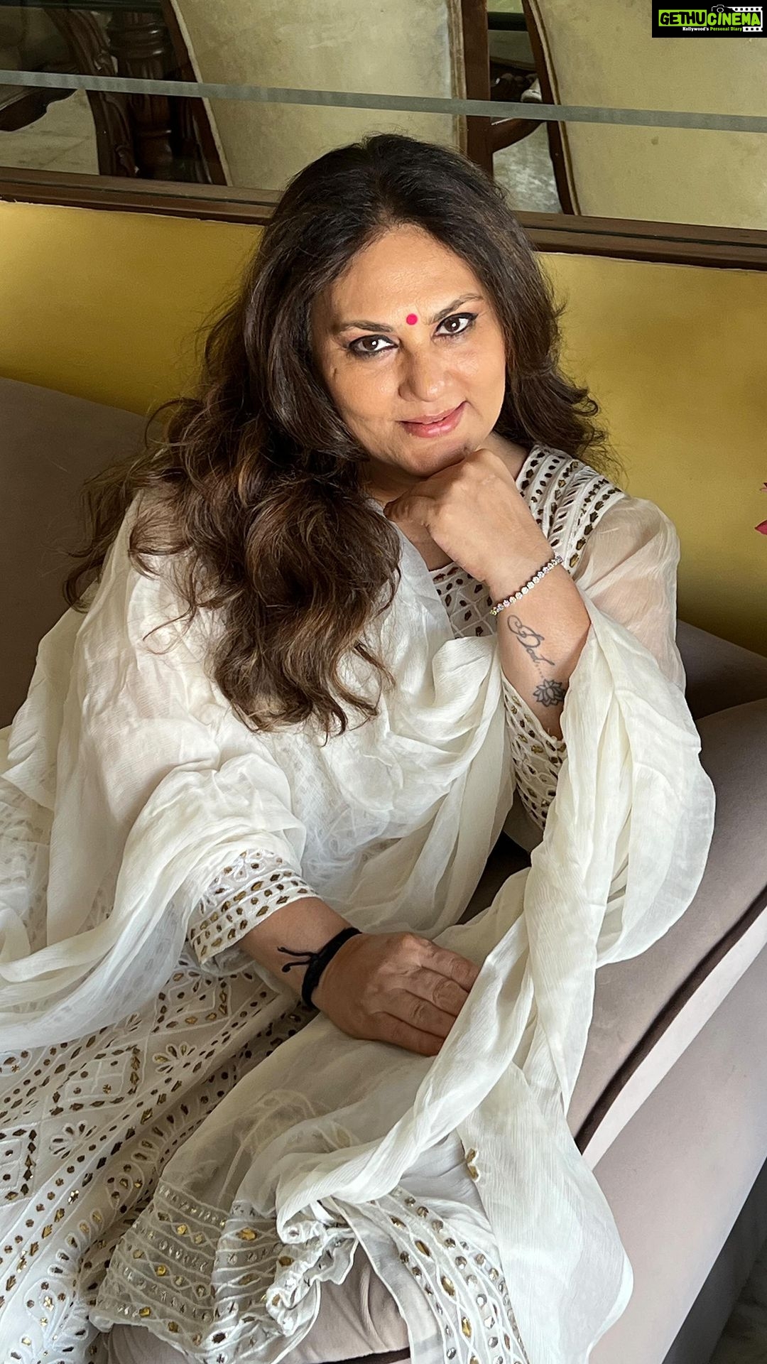Dipika Chikhlia Instagram - Aum namah shivay ππππ #shiva #monday #instagood #photography #photooftheday #instagram #picoftheday #fashion #beautiful #instadaily #mumbai #style #photo #happy #explore #reelitfeelit #reelofinstagram #reels #fashionreel #moodyreel #mumbaiinstagram #instagramreel #instareel#dipikachikhliatopiwala #Trendingreels #viral #Viralvideo #dipikachikhlia #dctmovies