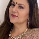 Dipika Chikhlia Instagram - Hello !!!! #hello #marriage #instagood #photography #photooftheday #instagram #picoftheday #fashion #beautiful #instadaily #mumbai #style #photo #happy #explore #reelitfeelit #reelofinstagram #reels #fashionreel #moodyreel #mumbaiinstagram #instagramreel #instareel#dipikachikhliatopiwala #Trendingreels #viral #Viralvideo #dipikachikhlia #dctmovies