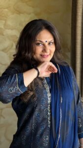 Dipika Chikhlia Instagram - Just bringing in the week with smile and laughter…..

#smile #laugh #instagood #photography #photooftheday #instagram #picoftheday #fashion #beautiful #instadaily #mumbai #style #photo #happy #explore #reelitfeelit #reelofinstagram #reels #fashionreel #moodyreel #mumbaiinstagram #instagramreel #instareel#dipikachikhliatopiwala
#Trendingreels  #viral 
#Viralvideo #dipikachikhlia #dctmovies