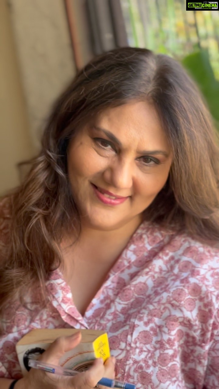 Dipika Chikhlia Instagram - A book is your best friend …and music is your life support …..at lest it’s mine … #book #music #laugh #instagood #photography #photooftheday #instagram #picoftheday #fashion #beautiful #instadaily #mumbai #style #photo #happy #explore #reelitfeelit #reelofinstagram #reels #fashionreel #moodyreel #mumbaiinstagram #instagramreel #instareel#dipikachikhliatopiwala #Trendingreels #viral #Viralvideo #dipikachikhlia #dctmovies