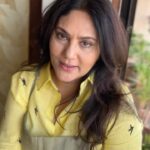 Dipika Chikhlia Instagram - In interest of public service :)))) #birds #hot #heatwave#friends #instagood #photography #photooftheday #instagram #picoftheday #fashion #beautiful #instadaily #mumbai #style #photo #happy #explore #reelitfeelit #reelofinstagram #reels #fashionreel #moodyreel #mumbaiinstagram #instagramreel #instareel#dipikachikhliatopiwala #Trendingreels #viral #Viralvideo #dipikachikhlia