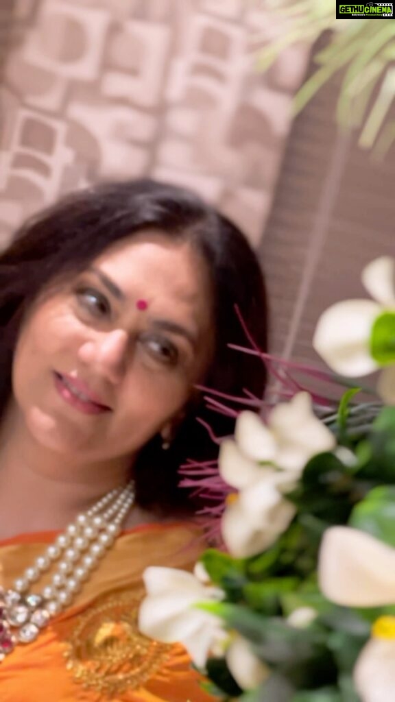 Dipika Chikhlia Instagram - Songs plants flowers …mood enhancers #song ##flowers #plants #hindi #instagood #photography #photooftheday #instagram #picoftheday #fashion #beautiful #instadaily #mumbai #style #photo #happy #explore #reelitfeelit #reelofinstagram #reels #fashionreel #moodyreel #mumbaiinstagram #instagramreel #instareel#dipikachikhliatopiwala #Trendingreels #viral #Viralvideo
