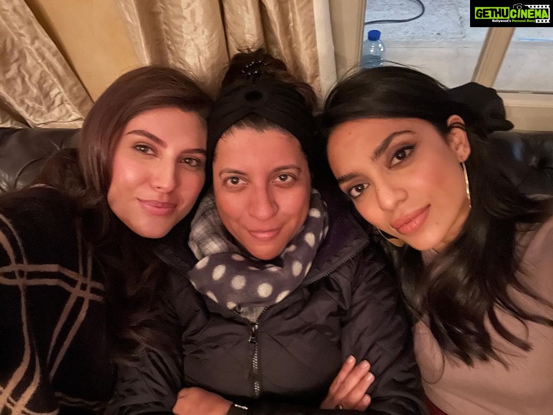 Elnaaz Norouzi Instagram - Made in Heaven 2 is all yours 🫶🏼 Look at these 3 Badass Women #LeilaShirazi ( my character ) #ZoyaAkhtar ( her boss lady self ❤️) and #TaraKhanna ( the beautiful @sobhitad ) from Episode 4 💥 Let me know how y’all liked it 👰🏻♀️ #MadeinHeaven #MadeinHeavenonPrime #bride #wedding #actor Nice, France