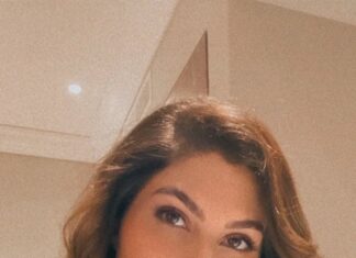 Elnaaz Norouzi Instagram - Well… Zahre Mar does not mean “you are really pretty” 🤣 How would you all translate it for the non Persians 😝 comment below 👇🏼 best comments will be pinned 🤭 خدای من , تو یرانی هستی‌ ? - بله, من ایرانی‌ هستم 😒 + می‌شه یه‌چیزی به عربی‌ بگی‌ ?🤩 - زهر مار ! 😑 + واو, چه باحال , معنیش چیه ? 😍- یعنی‌ , خیلی‌ خوشگلی‌ 😏 !! + #reel #farsi #iran #iranian #funny #iraniangirl