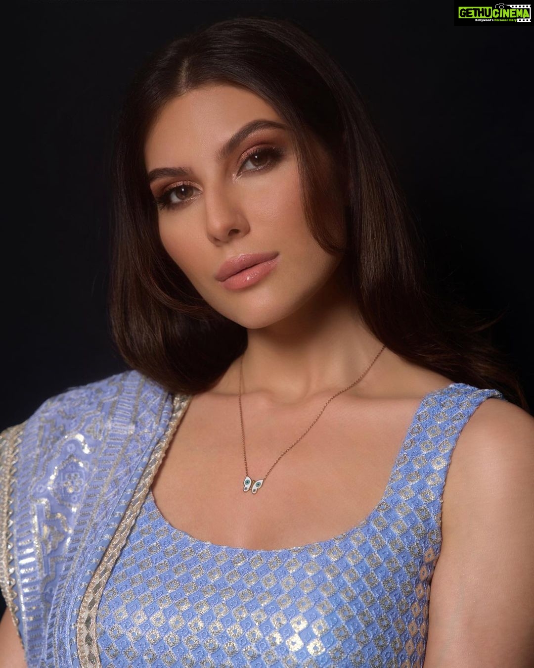 Elnaaz Norouzi Instagram - Mujh mein nayi baat hai, nayi aadaton ke saath hai 🦋 . . . . . . @ayushguptaphoto Outfit : @bhumikagrover Styled by @stylingbyvictor @sohail__mughal___ Ring @kohinoorjewellersagra Assisted by: @ebthestylecoach @hairbyprem @pooja_dhakaan1 Mumbai, Maharashtra