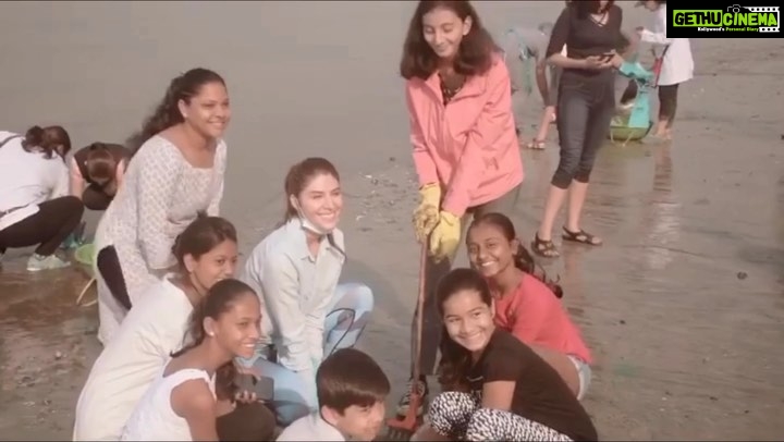 Elnaaz Norouzi Instagram - Let’s give our planet the love it deserves this World Environment Day ( and everyday) ! Whether it’s reducing our carbon footprint, recycling more, or supporting environmentally friendly products, every little bit counts. Let’s work together to create a brighter, cleaner, and healthier future for generations to come! 🌍 #WorldEnvironmentDay #SaveThePlanet #SustainableLiving