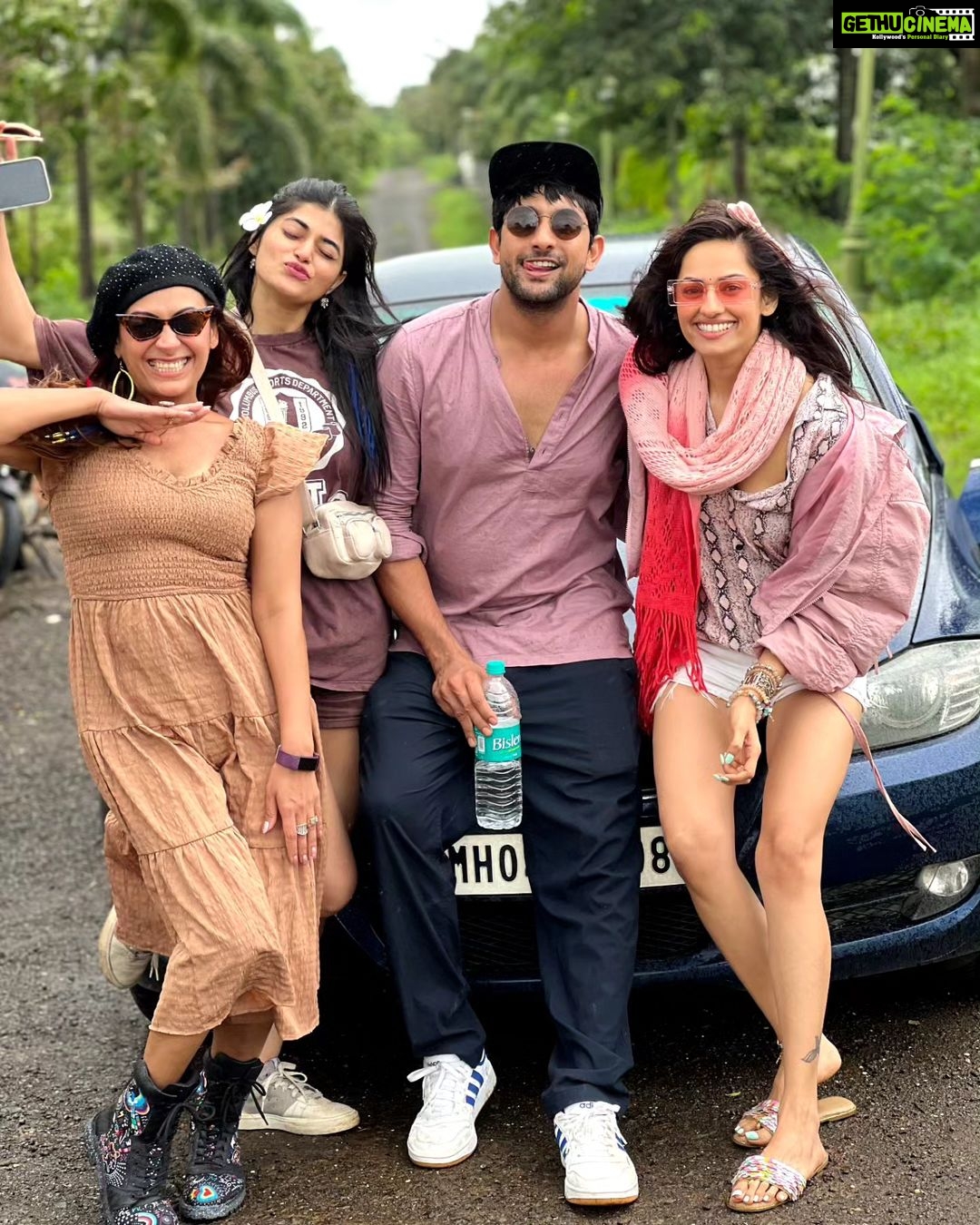 Fahmaan Khan Instagram - Each smile here tells you a story😍