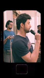 Fahmaan Khan Instagram - It's not two days of work and a party that goes behind a project.  It's blood, sweat, tears, bruises on back to toe nails being broken to people not eating because of diets like  @hibanawab 😆. Besides all this, there goes a lot of heart and soul and emotions, sleepless nights to groggy mornings to times when you've cracked the whole thing and still stuck on something so minut.  We did it all. Tried to make the best out of the resources we had, and I'm proud to tell myself that we as a team have given it our everything. Ab tuhmare Hawale #BEIRADA sathiyon. 

But this project, thanks to @ramshashares
And @tabish_pasha will be in my heart forever as it was my first project as a director on such a big canvas. Thank you, guys, for believing in me. #Ilovebeirada
 
BTS and edit credit to @_therahulsharmaa_ such a lovely video you've made 😍