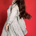 Falaq Naaz Instagram - 💙💙💙 . . . Outfit-: @halffull__halfempty . . . #reelsinstagram #foryou #falaqnaazz #instagram #explorepage✨ #viralreels