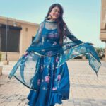 Falaq Naaz Instagram - 💙💙💙💙 . . . Outfit-: @aachho PR-: @dinky_nirh 💙 . . . #trendingnow #outfit #falaqnaaz #collaboration #foryou #picoftheday #ootd