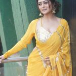 Falaq Naaz Instagram – Bold, beautiful, and ready to conquer! 💪💛

Styled by : @__snehasharma___
Photographer : @munnasphotography
Outfit : @muskann_kapadiaa
Outfit PR : @juhi_chiraniya @twotap_social
Jewellery : @the_jewel_gallery
Make-up : @ansarireshma_makeup
Hair : @preeti_mehendi_makeup_artist

@officialjiocinema
@endemolshineind

#FalaqNaaz #FalaqForTheWin #BBQueenFalaq #Trending #BiggBossOTT #BiggBoss #womaniya