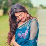 Falaq Naaz Instagram - 💕🌸💙 . . . Outfit-: @aachho PR-: @dinky_nirh . . . #picoftheday #falaqnaaz #collaboration