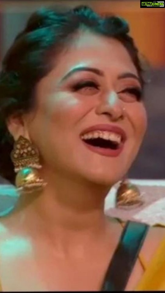 Falaq Naaz - 173.6K Likes - Coz' she's stronger than ever! ⚡#FalaqfortheWin
Edit: @ashmaneditors
@endemolshineind @officialjiocinema
Earrings: @the_jewel_gallery x @__snehasharma___
#FalaqNaaz #biggbossott2 #bbqueenfalaq #falaqforthewin #trending #womeniya