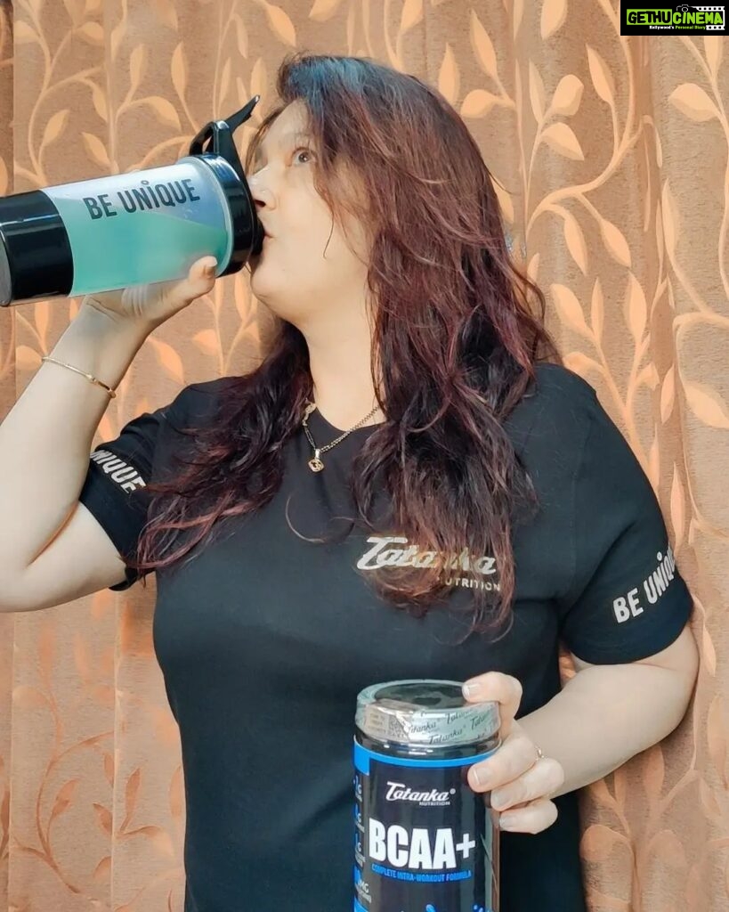 Falguni Rajani Instagram - I don't always go to the gym,but when i do..... Your feed gets #blessed too. Bcaa by @tatankanutrition #bcaasupplement #stayfit #nutritionstore #crossfit #workout #proteinstore #viralpost #trendingpost
