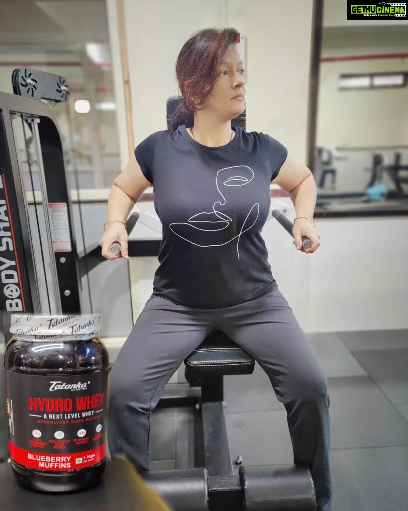 Falguni Rajani Instagram - Hydro whey protein from @tatankanutrition #wheyprotien #supplementstore #nutritionstore #fitness #workout #crossfit #weightraining #viralpost #trendingpost