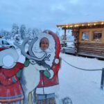 Falguni Rajani Instagram - Merry xmas to u all insta family❄️☃️🌲🎀🎁 #xmas #santaclausvillage #snowfall #auroraborealis #lapland #reindeer #arcticcircle #instareelviral #trendingreels #viralvideos Ivalo