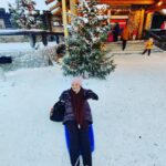 Falguni Rajani Instagram - #snowfall #christmasseason #finland #lapland #rovaniemichristmas #arcticcircle #santaclausvillage Polar Artic Circle