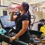 Falguni Rajani Instagram - Sporty gallon by @driptrip.in Available 2.7&3.7litrs #supplementstore #nutritionpartner #protien #fitnesslover #stayfit #postviral #memes