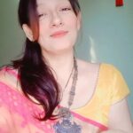 Falguni Rajani Instagram - #sareequeen #sareelover #indianattire #reels #viralvideos