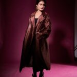 Fatima Sana Shaikh Instagram - I see you Photo @dieppj Hair @paloshell Make up @dhwanidave18 Styled by @its_mariyamm Style team @muskaaaaaanshah @palakbhate