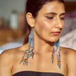 Fatima Sana Shaikh Instagram – Just showing off my favorite earrings 🤓

📷 @dieppj