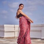 Fatima Sana Shaikh Instagram - 🌸🌸🌸 Saree @raw_mango 📸 @dieppj