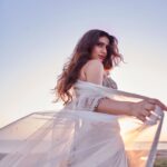 Fatima Sana Shaikh Instagram - 🧚‍♂️🧚‍♂️🧚‍♂️ Styled by @akshitas11 with @khushi46 Make up - @nishisingh_muah Assisted by - @isha_hmua Hair- @arvindkumar_hair Outfit- @taruntahiliani Jewellery- @aulerthofficial Shot by- @dieppj