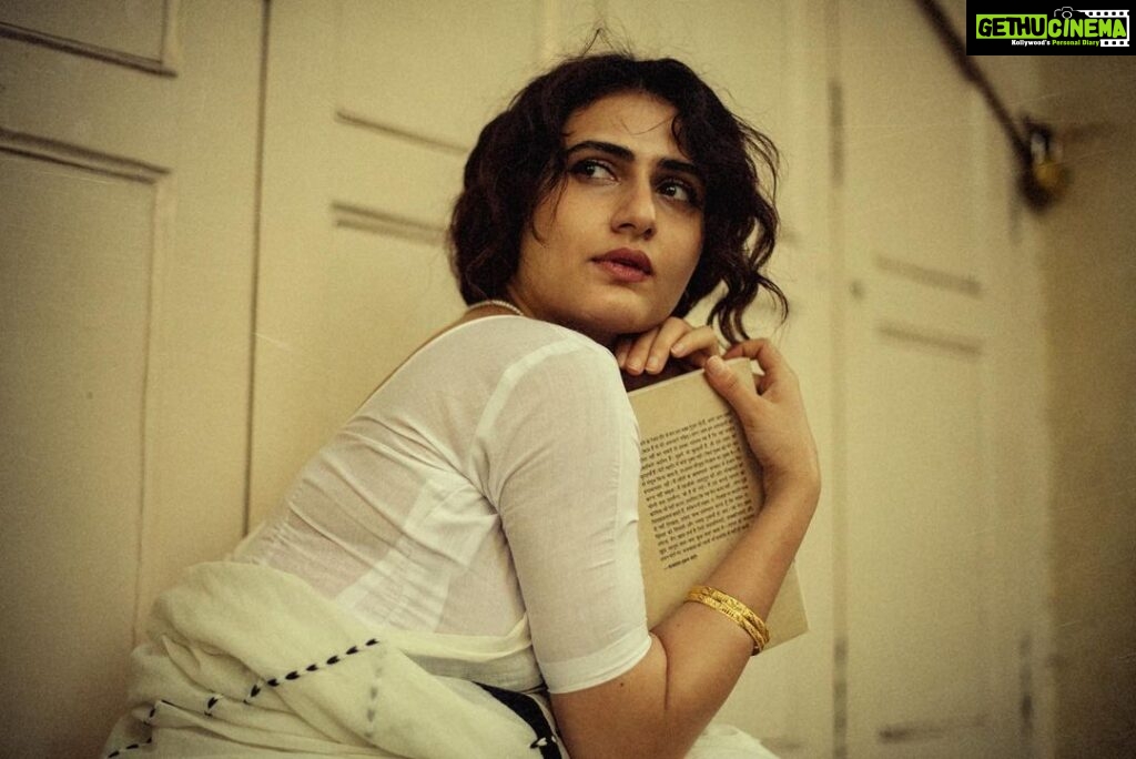 Fatima Sana Shaikh Instagram - बस इक शाम तू करें मेरे नाम हाए ये मेरी बड़ी बड़ी ख्वाहिशें Shot by @tarunchouhan_ph Wearing @raw_mango