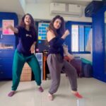 Fatima Sana Shaikh Instagram - Class khatam hone ke baad ka time pass.