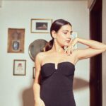 Fatima Sana Shaikh Instagram - 🖤🖤🖤 Outfit - @namratajoshipura Jewellery - @karishma.joolry Styled by - @twofoldstyles Shot by- @dieppj Make up- @divyashetty_ Hair- @hairbyradhika
