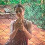 Fatima Sana Shaikh Instagram – Random bunch of selfies while I was at @adishaktitheatre 
:)