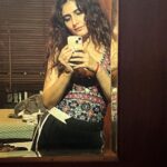 Fatima Sana Shaikh Instagram – Random bunch of selfies while I was at @adishaktitheatre 
:)