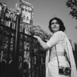 Fatima Sana Shaikh Instagram – फिल्मों को कामयाब बनाने और सितारे पैदा करने के लिए हमें सितारा-शनास निगाहों की ज़रूरत है।
– सआदत हसन मंटो 
.
Shot by – @tarunchouhan_ph 🌸
.
Outfit – @raw_mango 💐