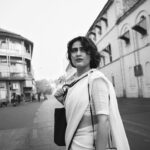 Fatima Sana Shaikh Instagram – फिल्मों को कामयाब बनाने और सितारे पैदा करने के लिए हमें सितारा-शनास निगाहों की ज़रूरत है।
– सआदत हसन मंटो 
.
Shot by – @tarunchouhan_ph 🌸
.
Outfit – @raw_mango 💐