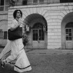 Fatima Sana Shaikh Instagram – फिल्मों को कामयाब बनाने और सितारे पैदा करने के लिए हमें सितारा-शनास निगाहों की ज़रूरत है।
– सआदत हसन मंटो 
.
Shot by – @tarunchouhan_ph 🌸
.
Outfit – @raw_mango 💐